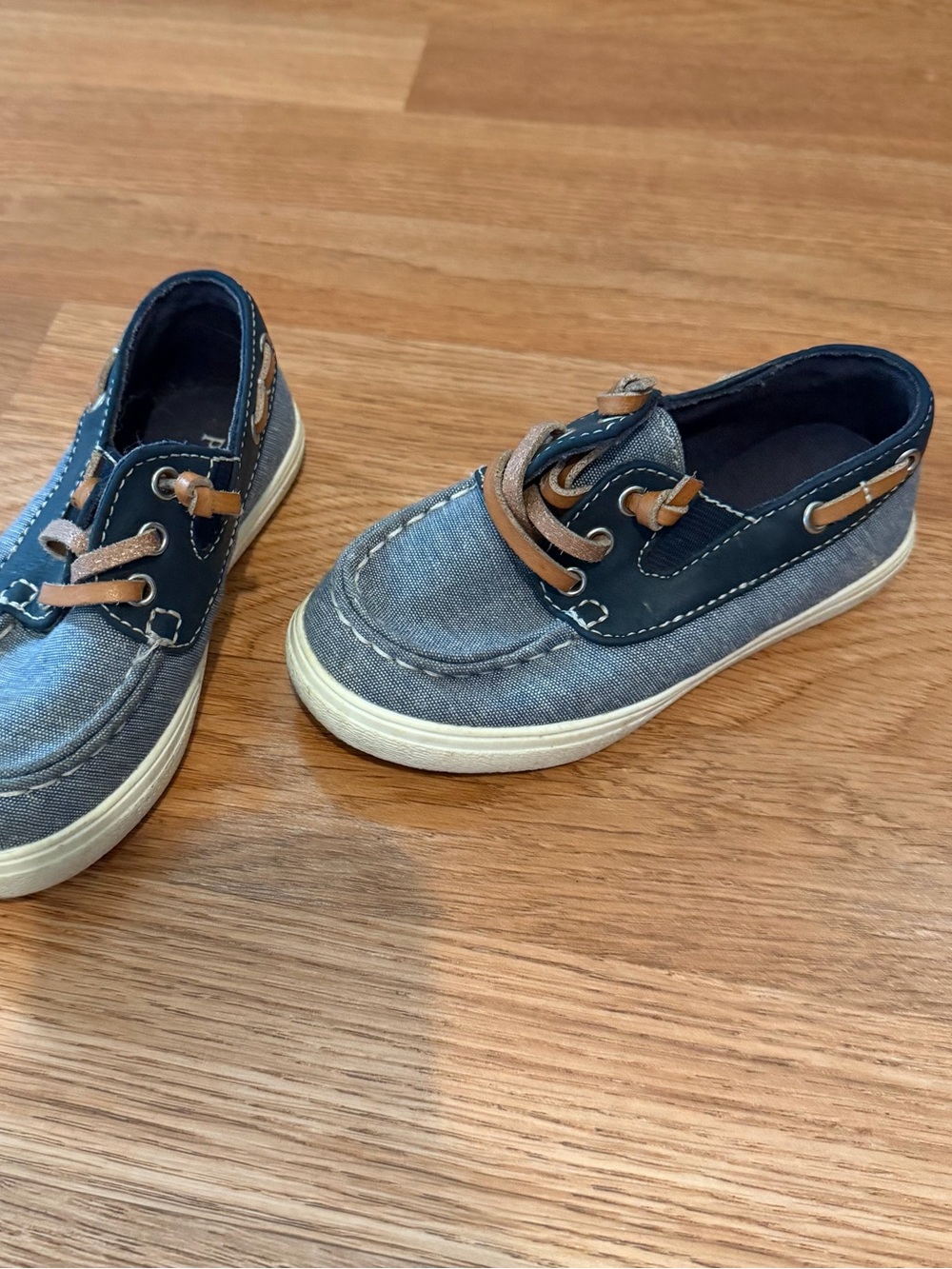 The Children’s Place Toddler Size 8 Shoes